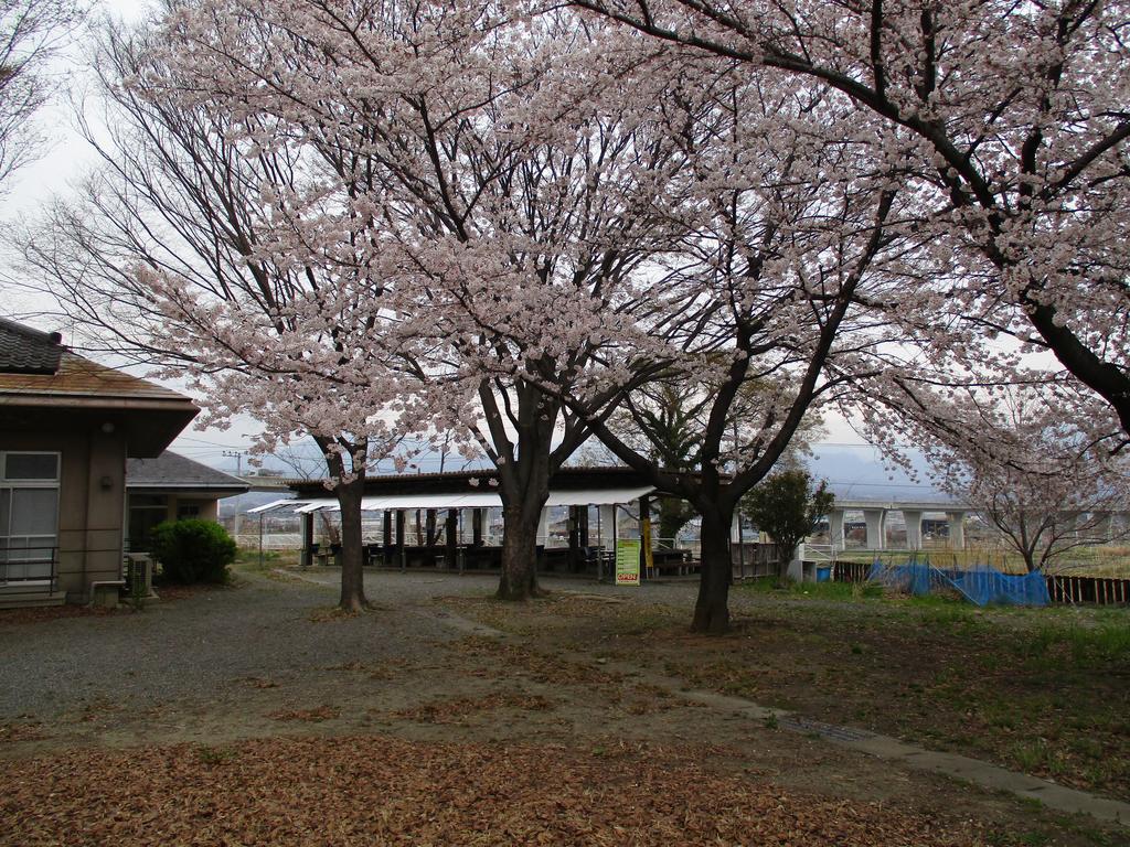 ホテルJyuen 山梨市 エクステリア 写真