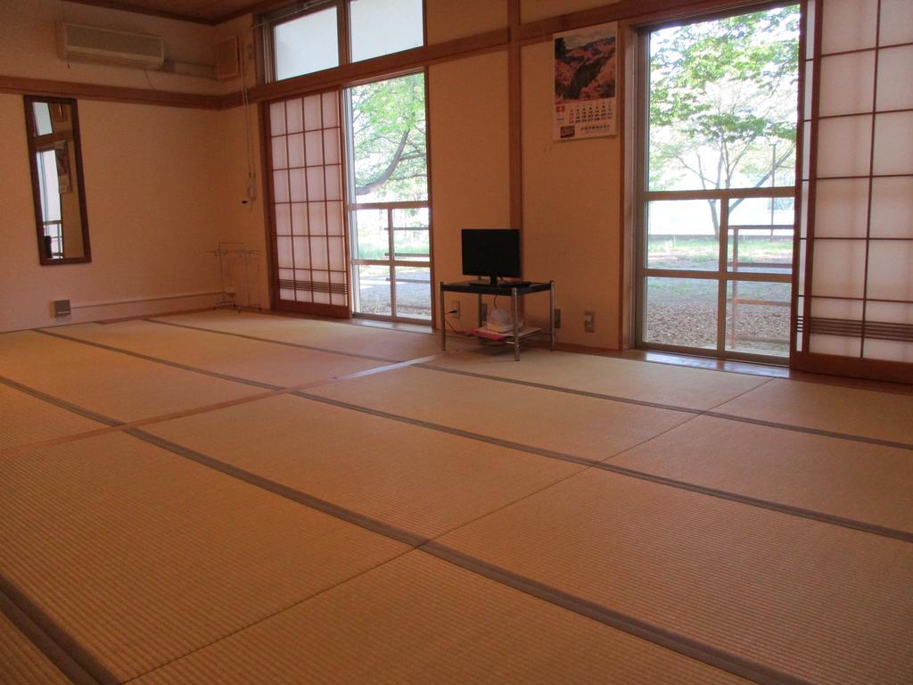 ホテルJyuen 山梨市 エクステリア 写真